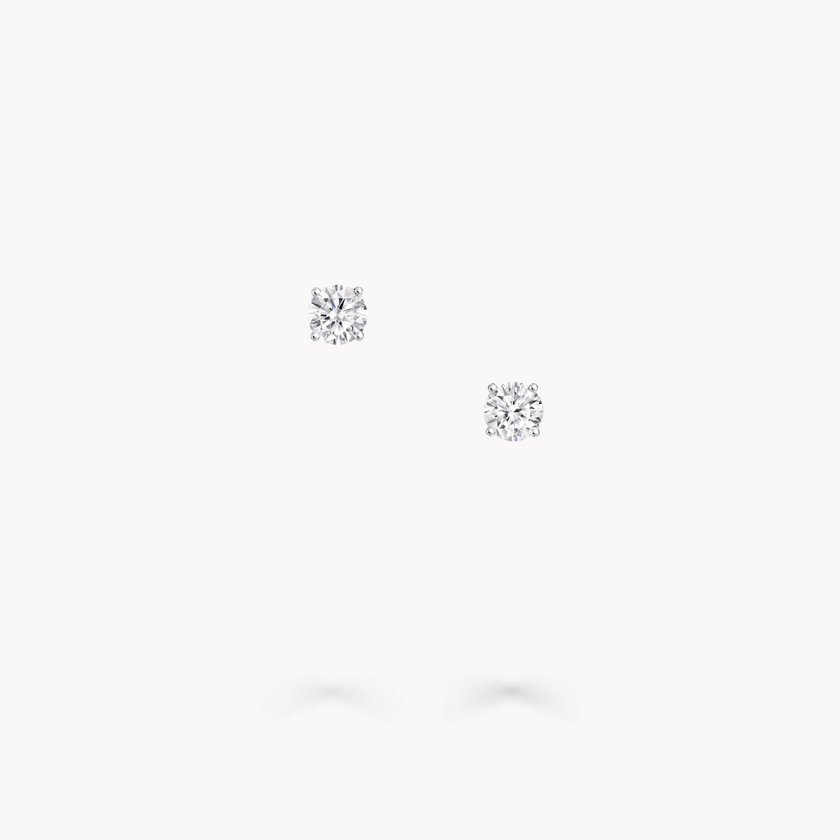 Round Diamond Stud Earrings